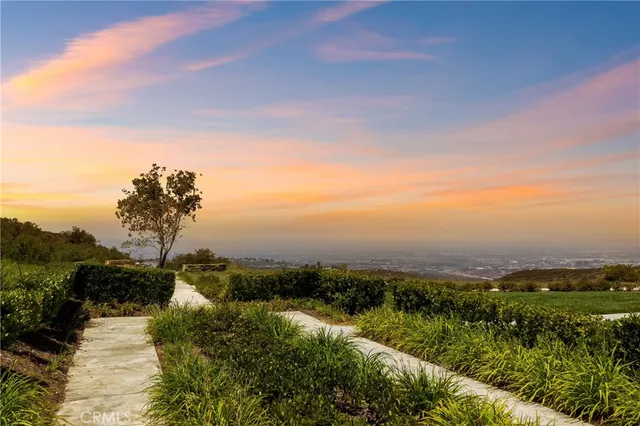 $2,595,000 | 16 Talmont, Newport Coast, CA 92657