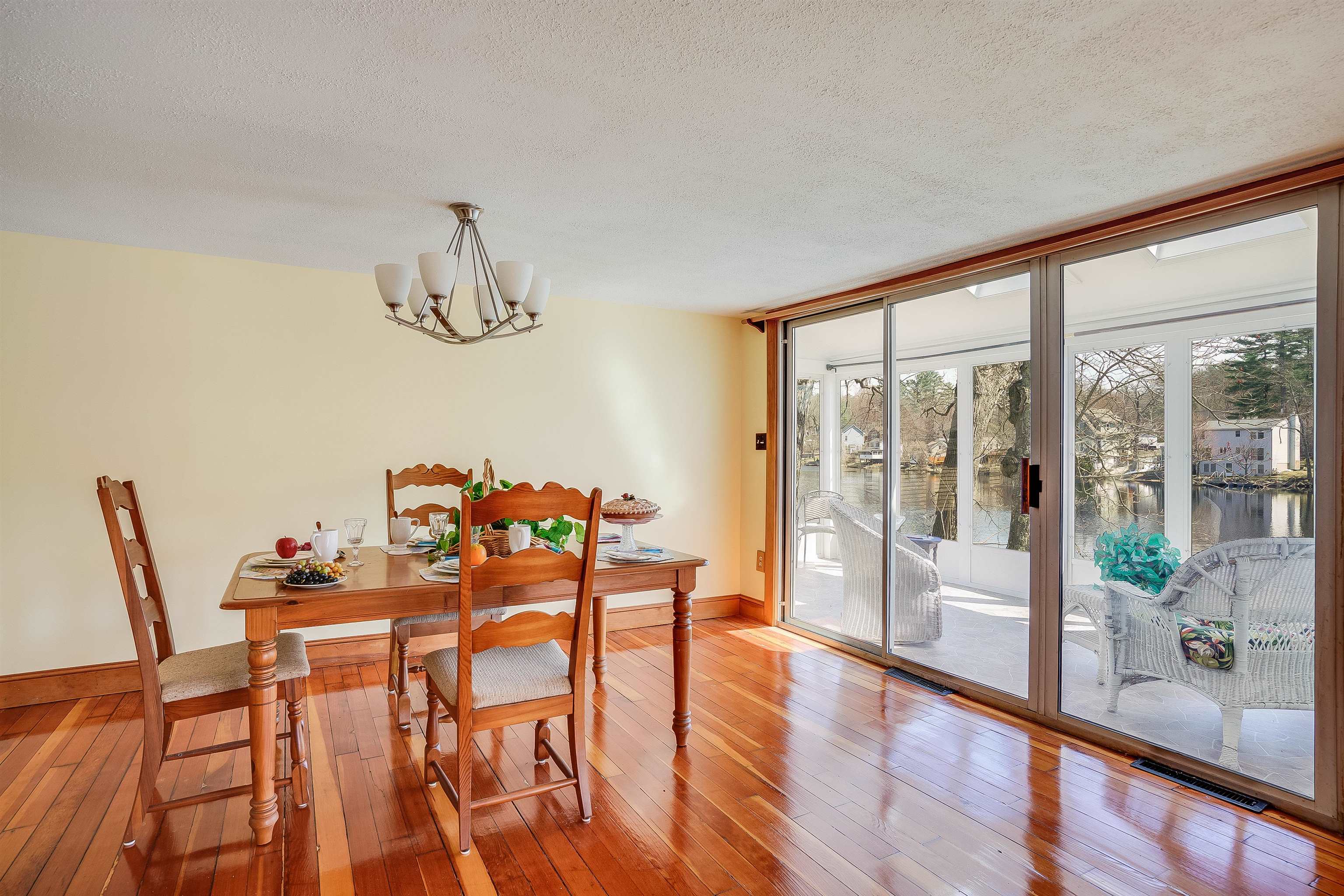 14 Cole Road Windham, NH 03087 - Photo 15 of 37