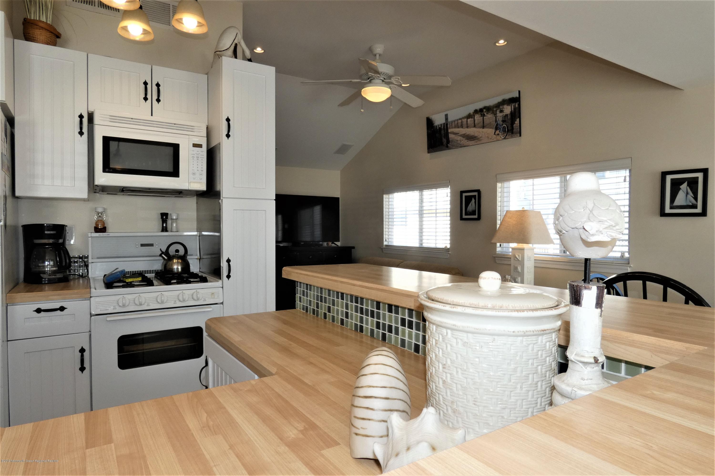 3415 Seaview Road Lavallette, NJ 08735 - Photo 6 of 21 P1020191 (2)