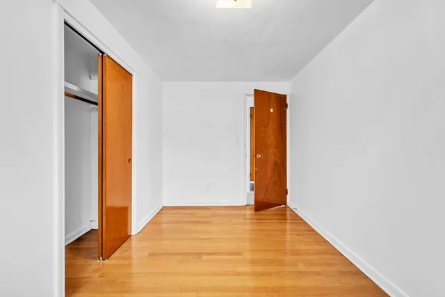 a view of an indoor room