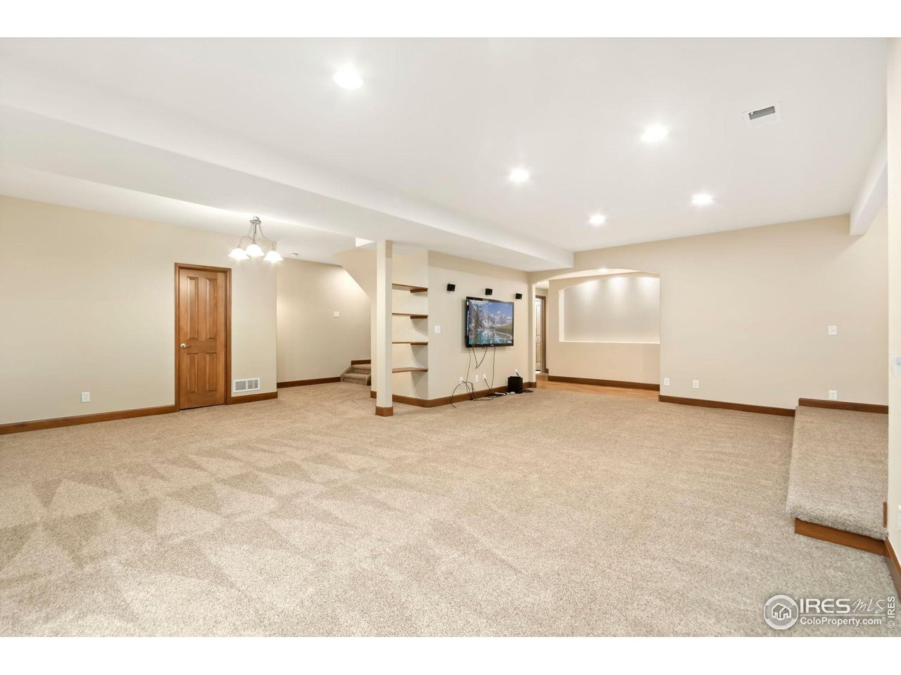 8209 Spinnaker Bay Drive Windsor, CO 80528 - Photo 21 of 26 a view of an empty room