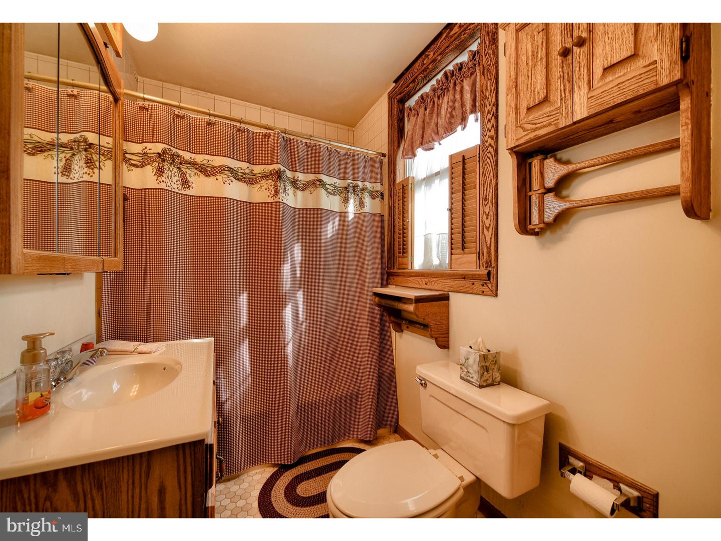 22 York Road Wilmington, DE 19803 - Photo 20 of 25 Bathroom