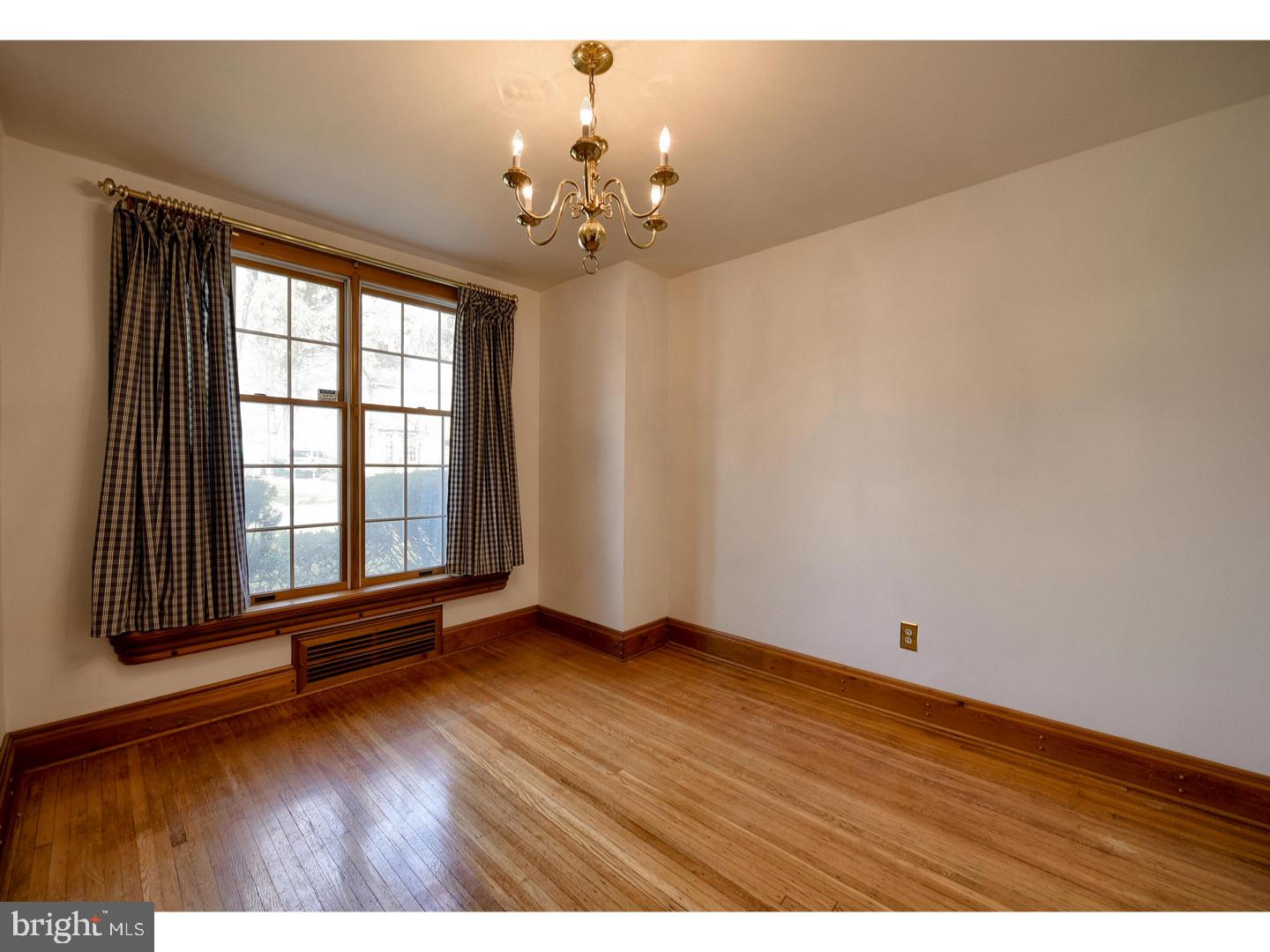 22 York Road Wilmington, DE 19803 - Photo 8 of 25 Dining Room