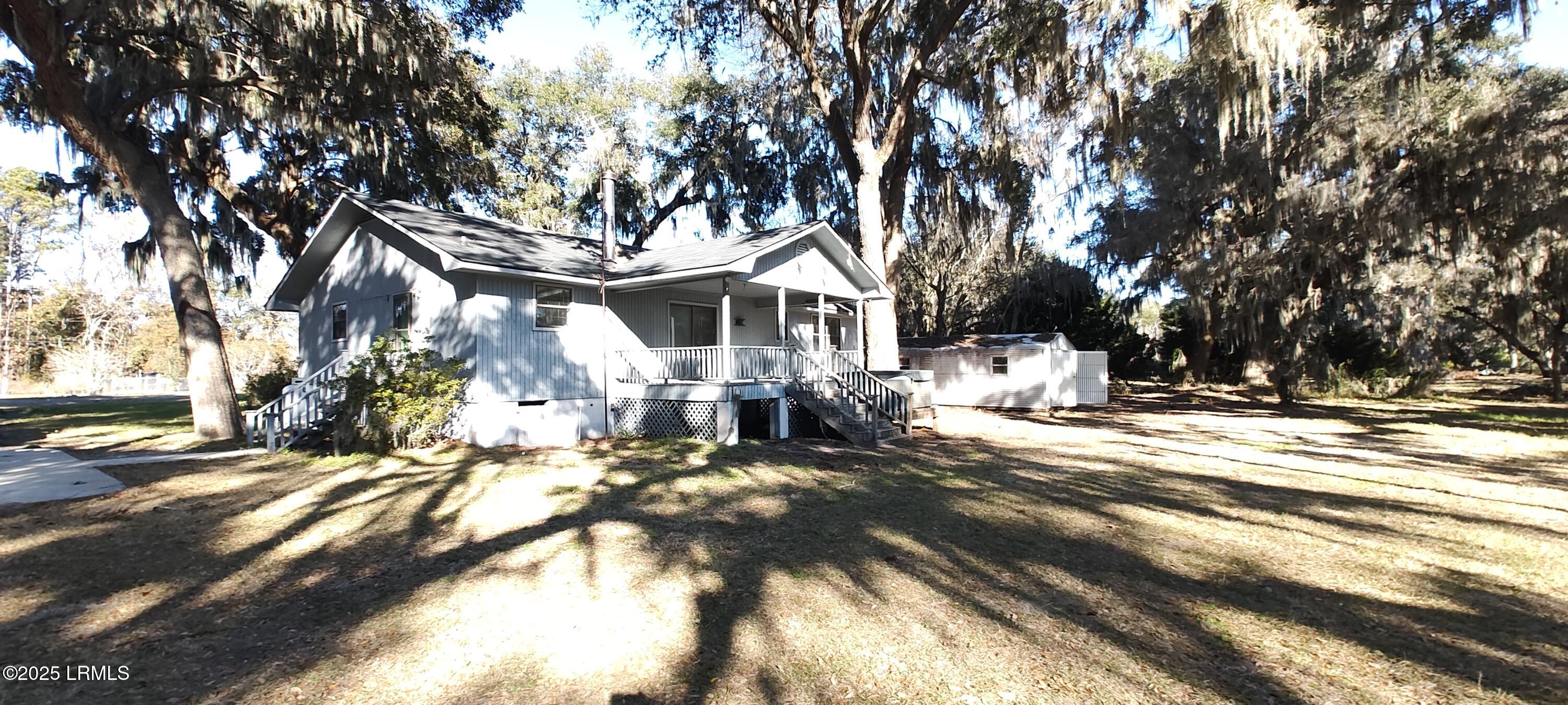 72 Stuart Point Road Seabrook, SC 29940 - Photo 4 of 19 IMG_20250107_145634645