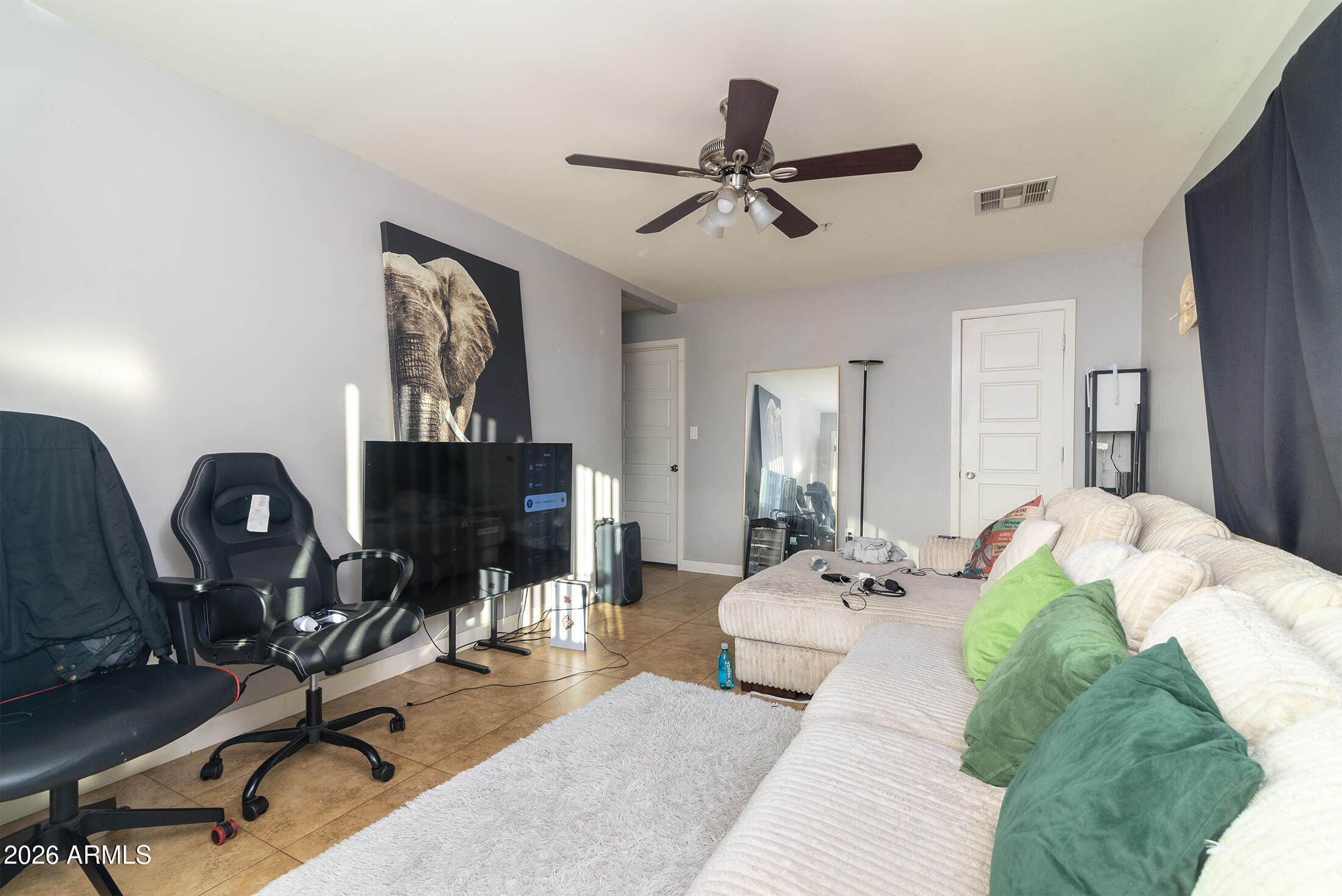 822 East Montecito Avenue Phoenix, AZ 85014 - Photo 22 of 48 a living room with furniture