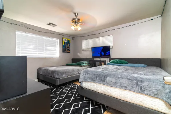 $899,000 | 822 East Montecito Avenue, Phoenix, AZ 85014