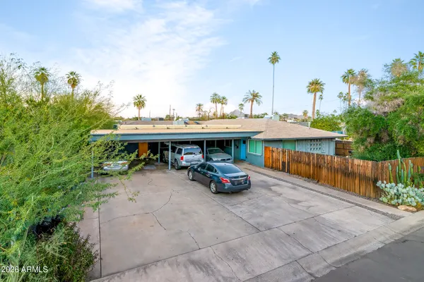 $899,000 | 822 East Montecito Avenue, Phoenix, AZ 85014