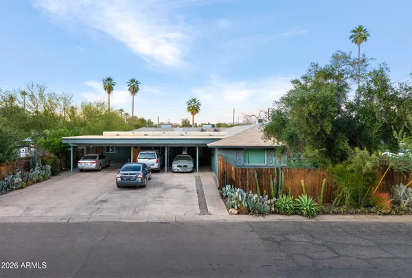 $899,000 | 822 East Montecito Avenue, Phoenix, AZ 85014