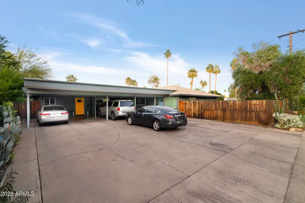 $899,000 | 822 East Montecito Avenue, Phoenix, AZ 85014