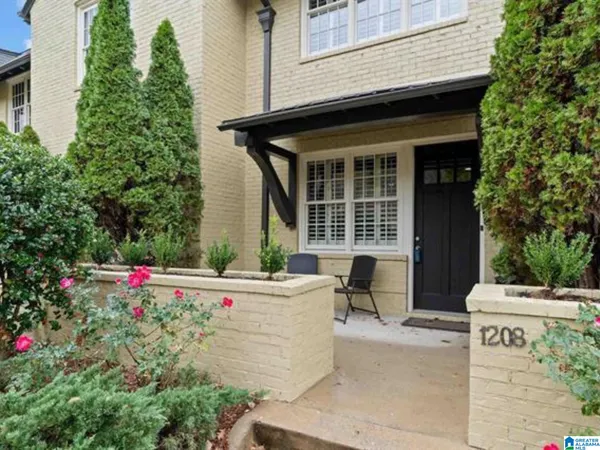 $2,300 | 1208 Barristers Court, Birmingham, AL 35242
