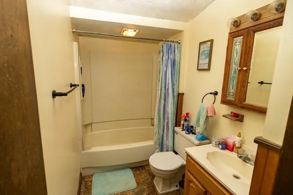 $619,000 | 294 East Main Street, East Brookfield, MA 01515