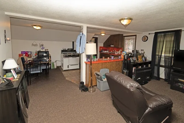 $619,000 | 294 East Main Street, East Brookfield, MA 01515