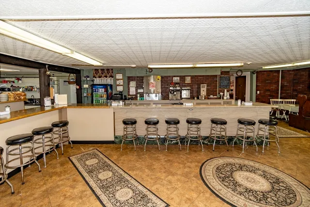 $619,000 | 294 East Main Street, East Brookfield, MA 01515