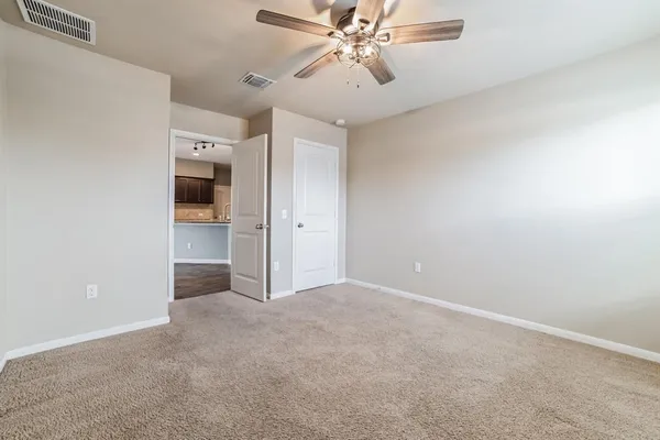 $2,300 | 101 Acadia Cove, Hutto, TX 78634