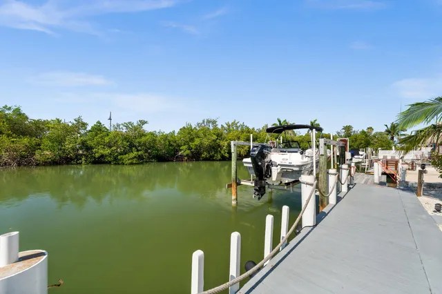 a view of a lake with houses