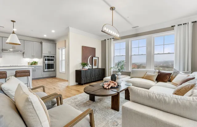 $999,999 | 2 Stratton Drive, Unit 1109, Woburn, MA 01801