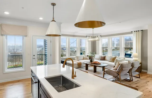 $999,999 | 2 Stratton Drive, Unit 1109, Woburn, MA 01801