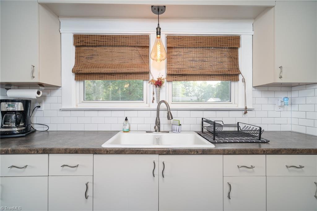 907 Old Winston Road High Point, NC 27265 - Photo 14 of 32