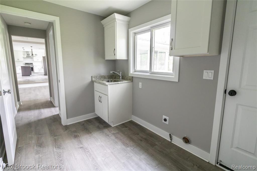 20005 Ronsdale Drive Beverly Hills, MI 48025 - Photo 15 of 35