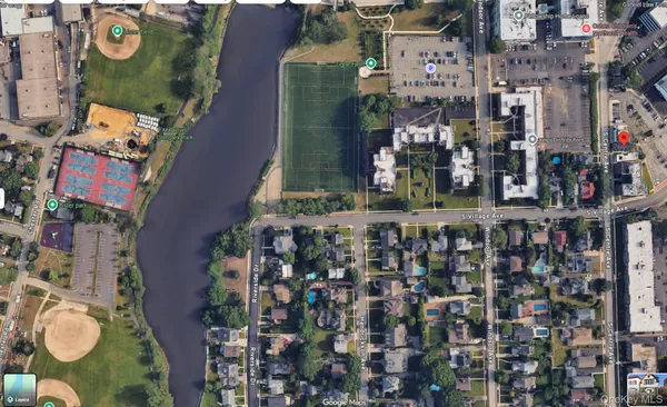 $3,400 | 41 South Centre Avenue, Unit 2, Rockville Centre, NY 11570