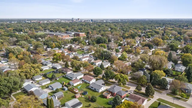 $310,000 | 1407 17th Street South, Fargo, ND 58103