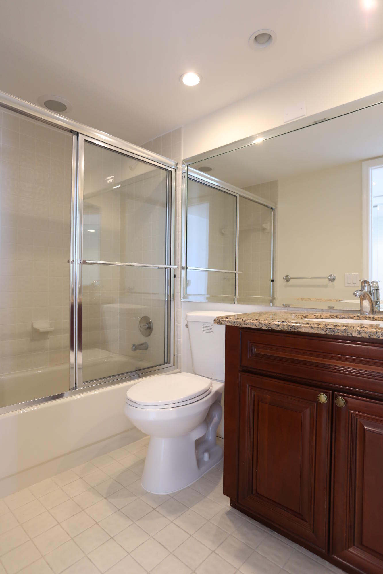 1401 South Ocean Boulevard, Unit 409 Boca Raton, FL 33432 - Photo 11 of 24 Guest Bath Suite