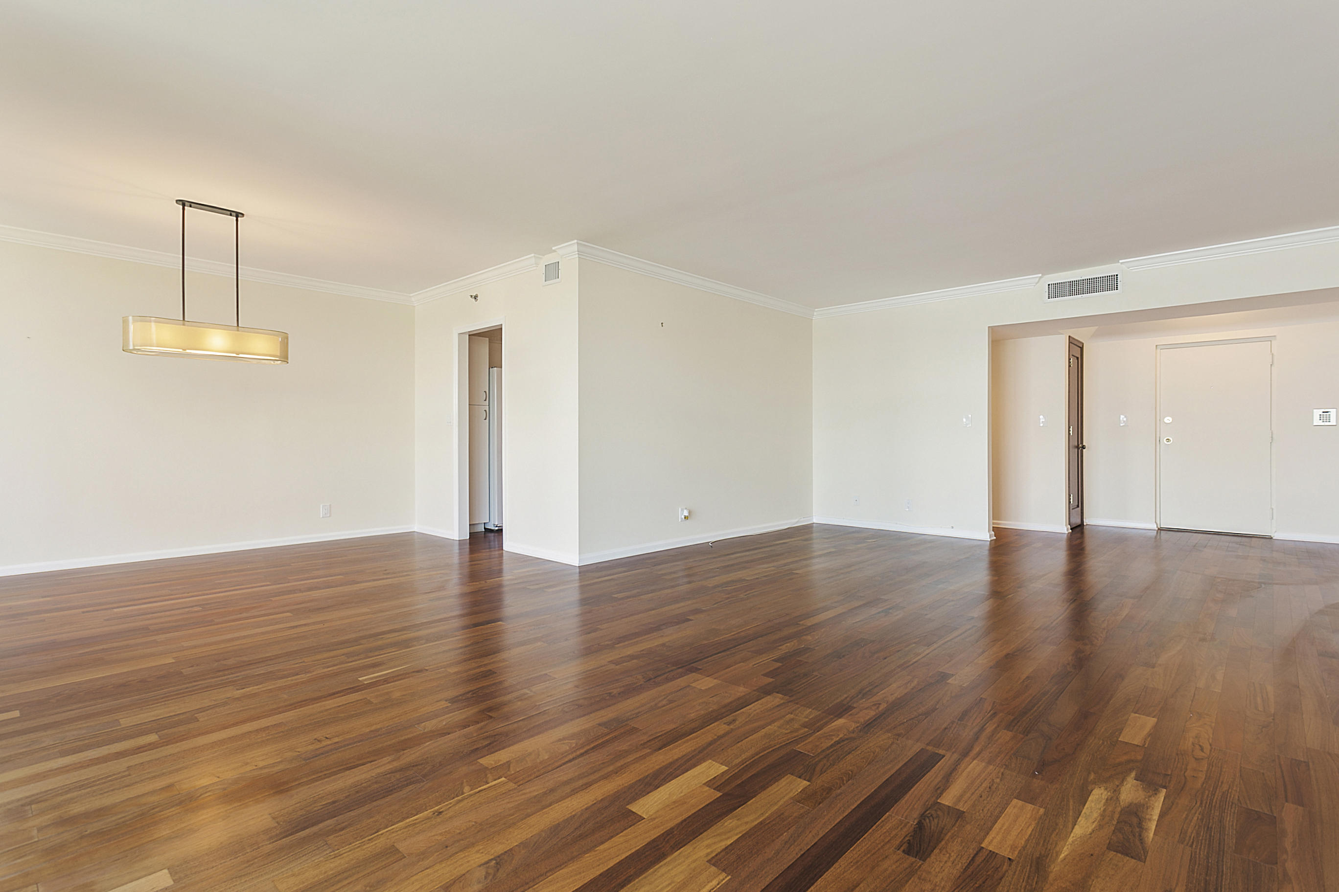 1401 South Ocean Boulevard, Unit 409 Boca Raton, FL 33432 - Photo 4 of 24 Living Room