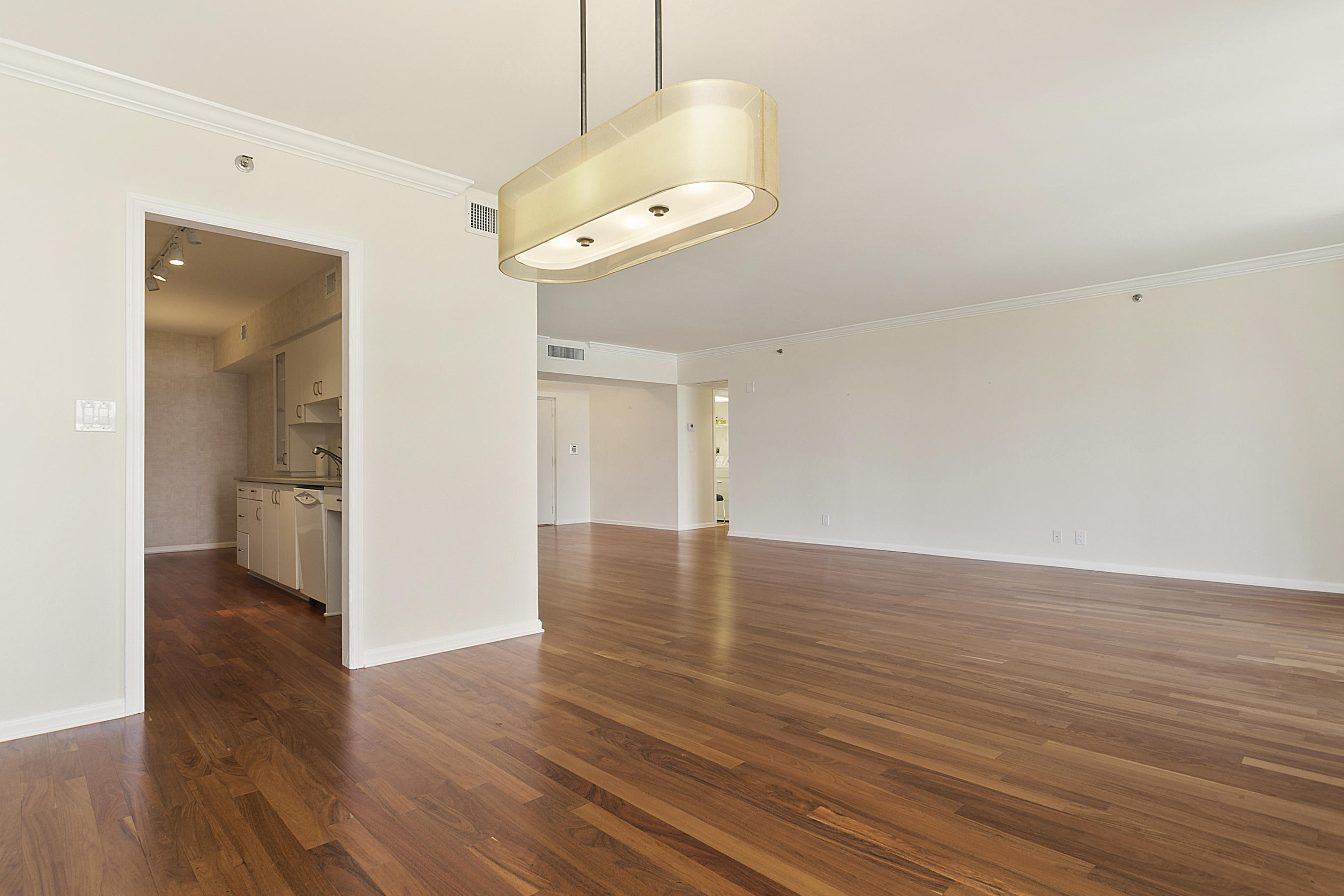 1401 South Ocean Boulevard, Unit 409 Boca Raton, FL 33432 - Photo 5 of 24 Dining Room