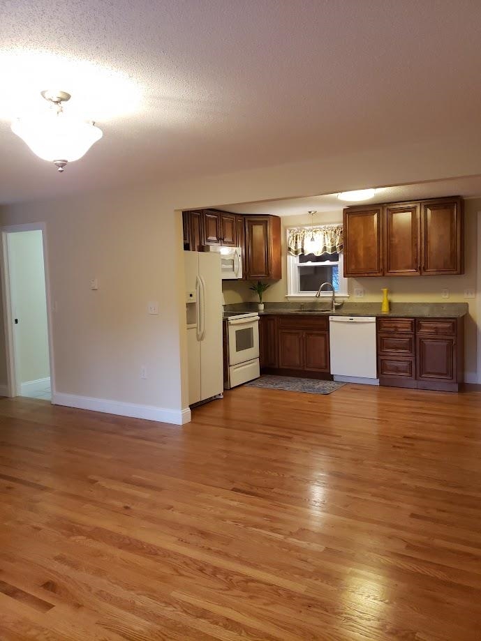 203 Bypass 28 Derry, NH 03038 - Photo 4 of 32