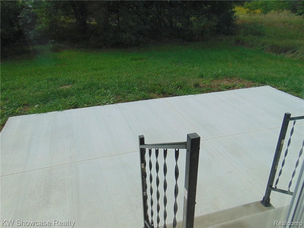 1390 Sackner Road Fenton, MI 48430 - Photo 21 of 21 NEW PATIO OFF GREAT ROOM