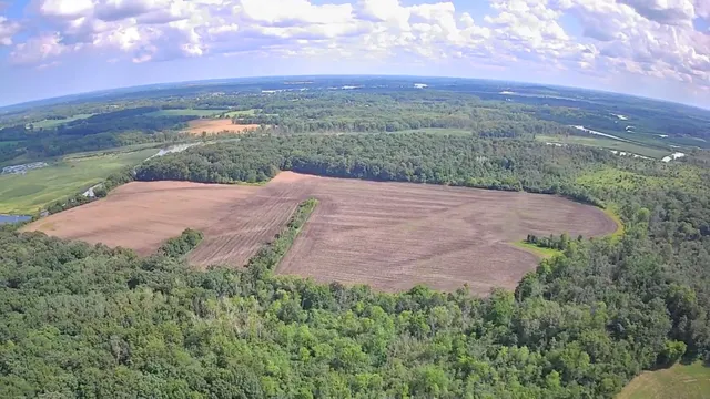 $3,499,000 | W240S10240 Castle Road, Vernon, WI 53103