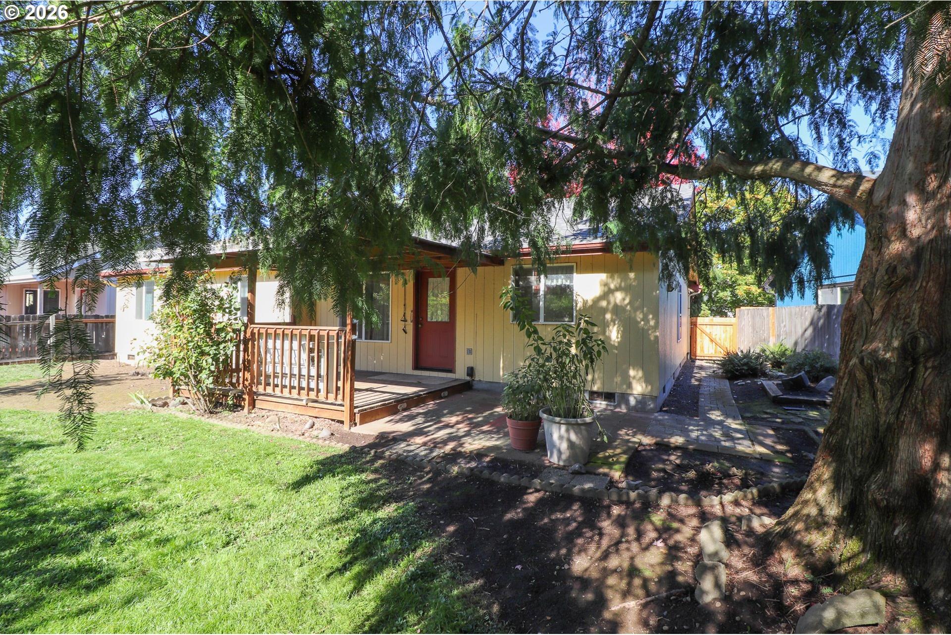 631 Nicholas Drive Springfield, OR 97477 - Photo 40 of 43 Gallery Image 40
