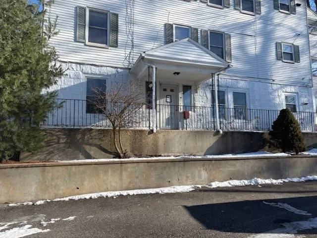 $3,200 | 19 Eaton Street, Unit 19, Winchester, MA 01890