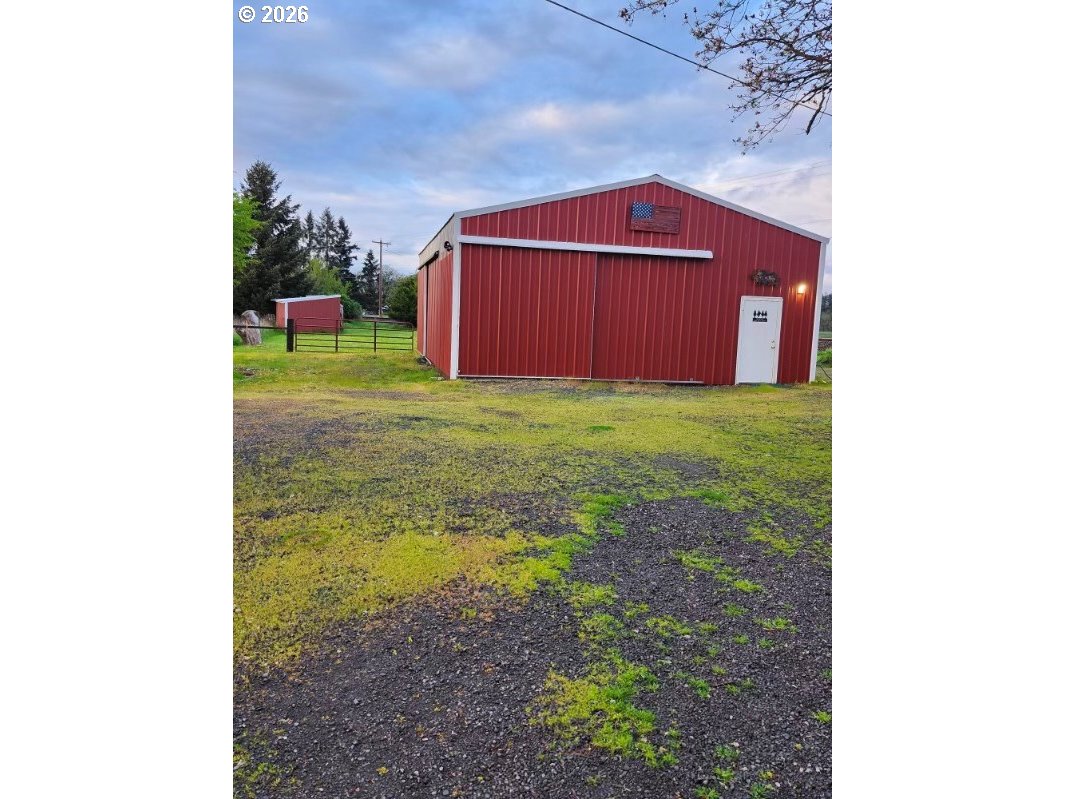 21601 Southwest McKee Road Amity, OR 97101 - Photo 4 of 7 Shop
