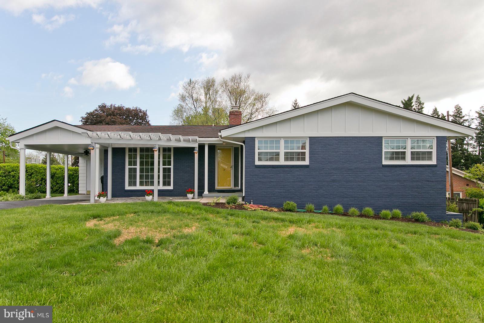424 Beechcroft Road Winchester, VA 22601 - Photo 1 of 43 Lovely front view of home