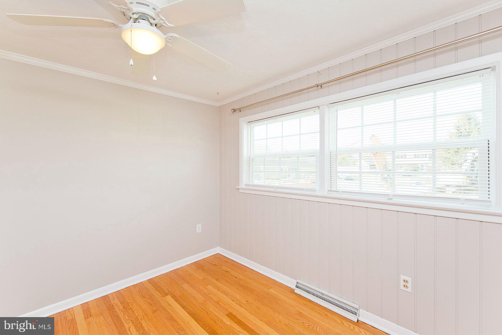 424 Beechcroft Road Winchester, VA 22601 - Photo 21 of 43 Front bedroom