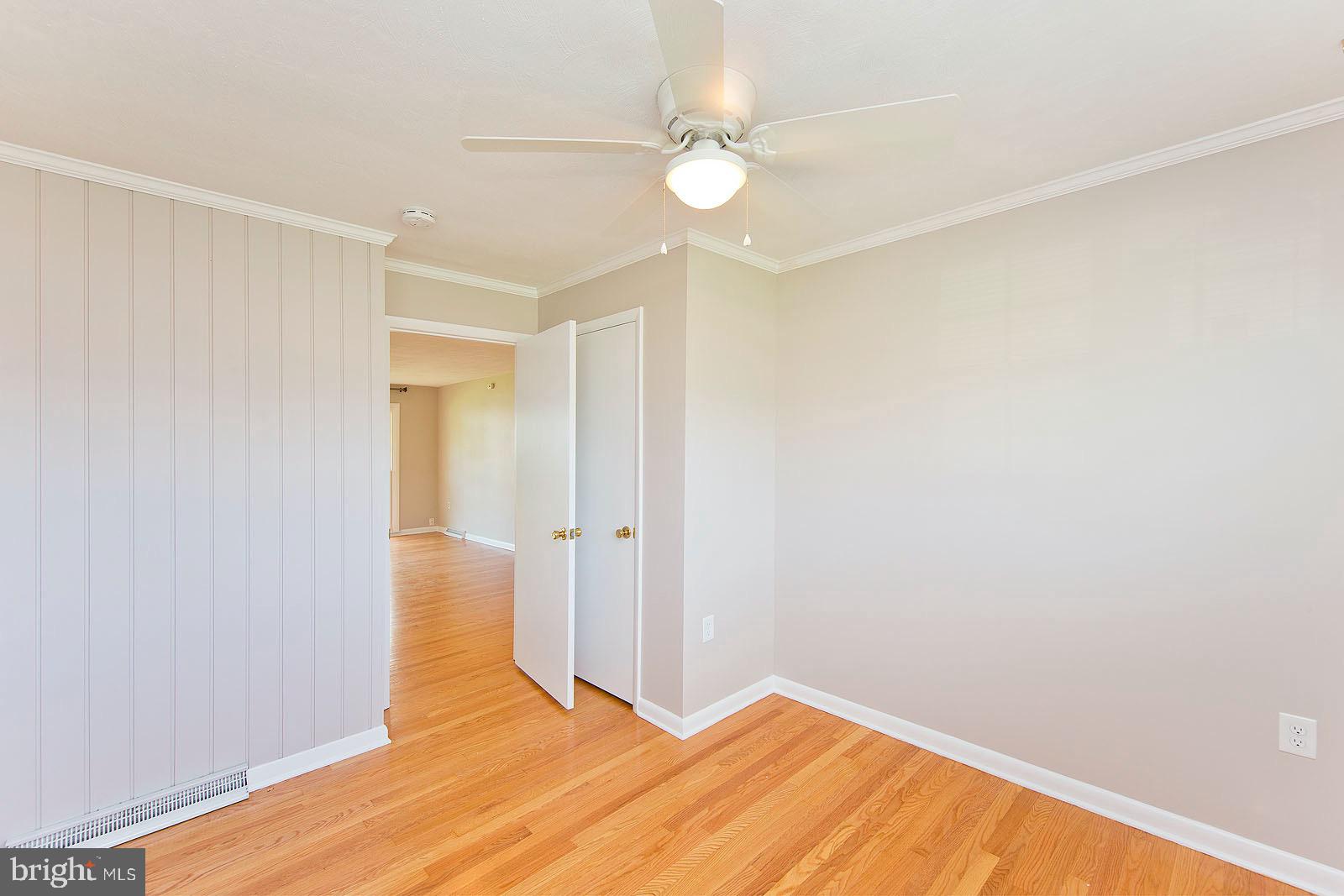 424 Beechcroft Road Winchester, VA 22601 - Photo 22 of 43 Front bedroom