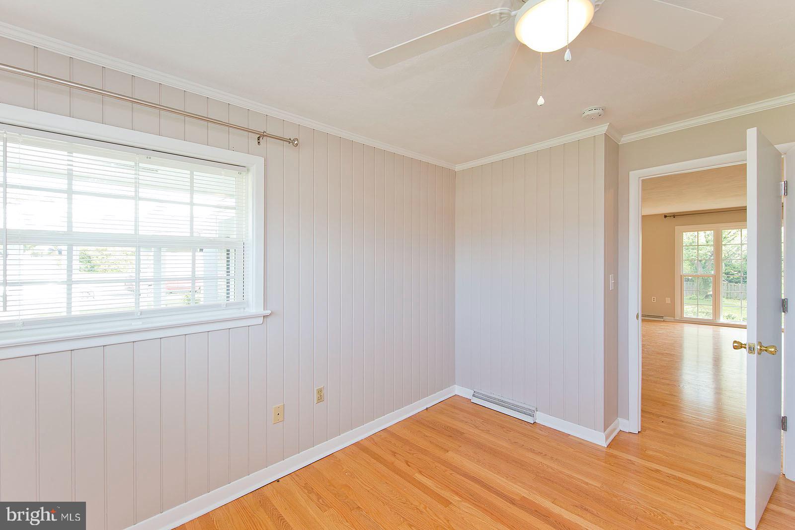 424 Beechcroft Road Winchester, VA 22601 - Photo 23 of 43 Front Bedroom