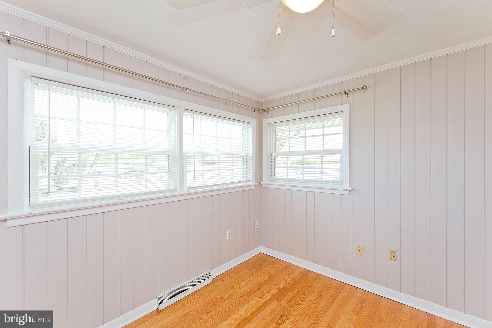 424 Beechcroft Road Winchester, VA 22601 - Photo 24 of 43 Corner bedroom (master)