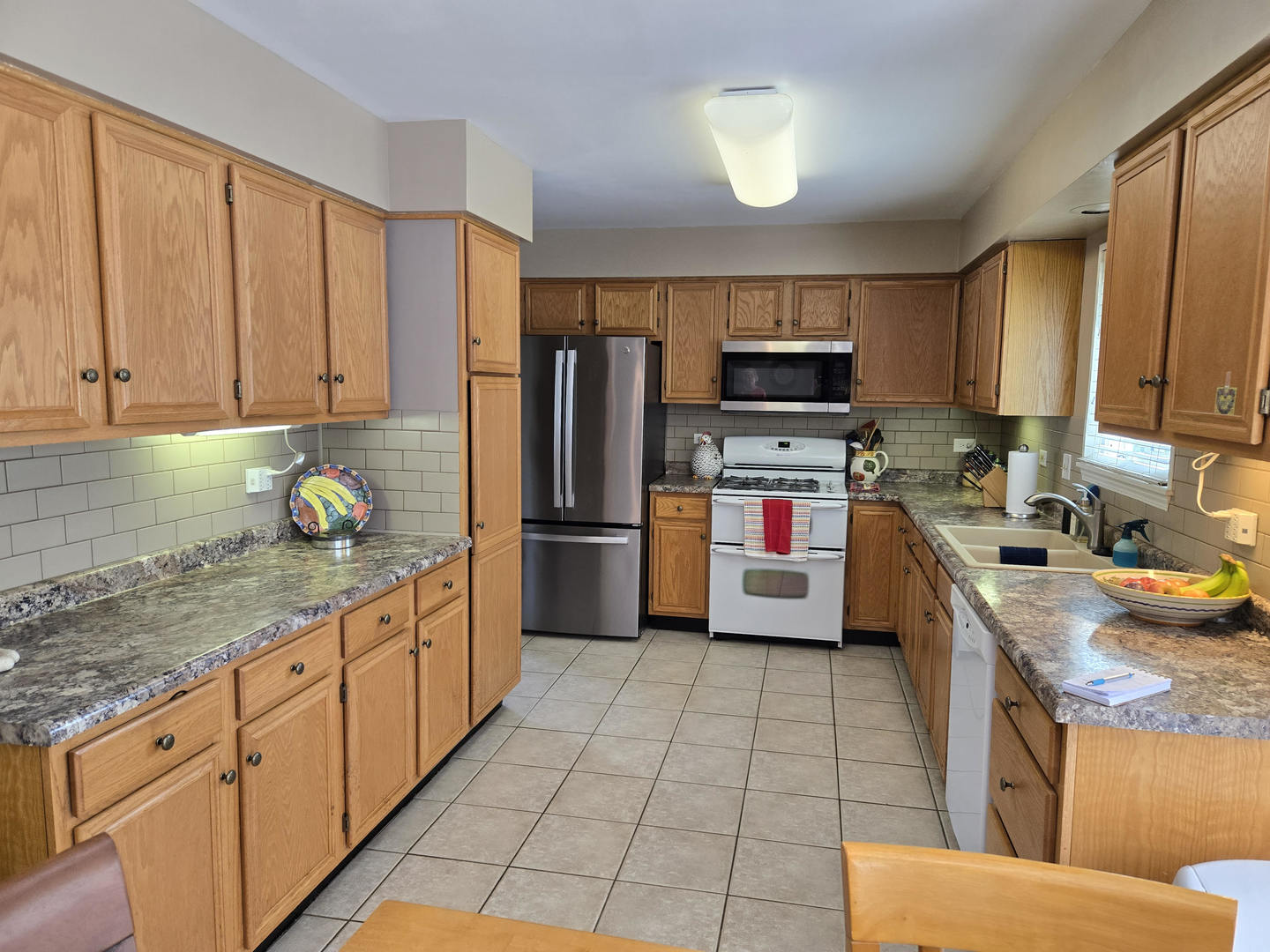 997 West Briarcliff Road Bolingbrook, IL 60440 - Photo 4 of 28 Gallery Image 4