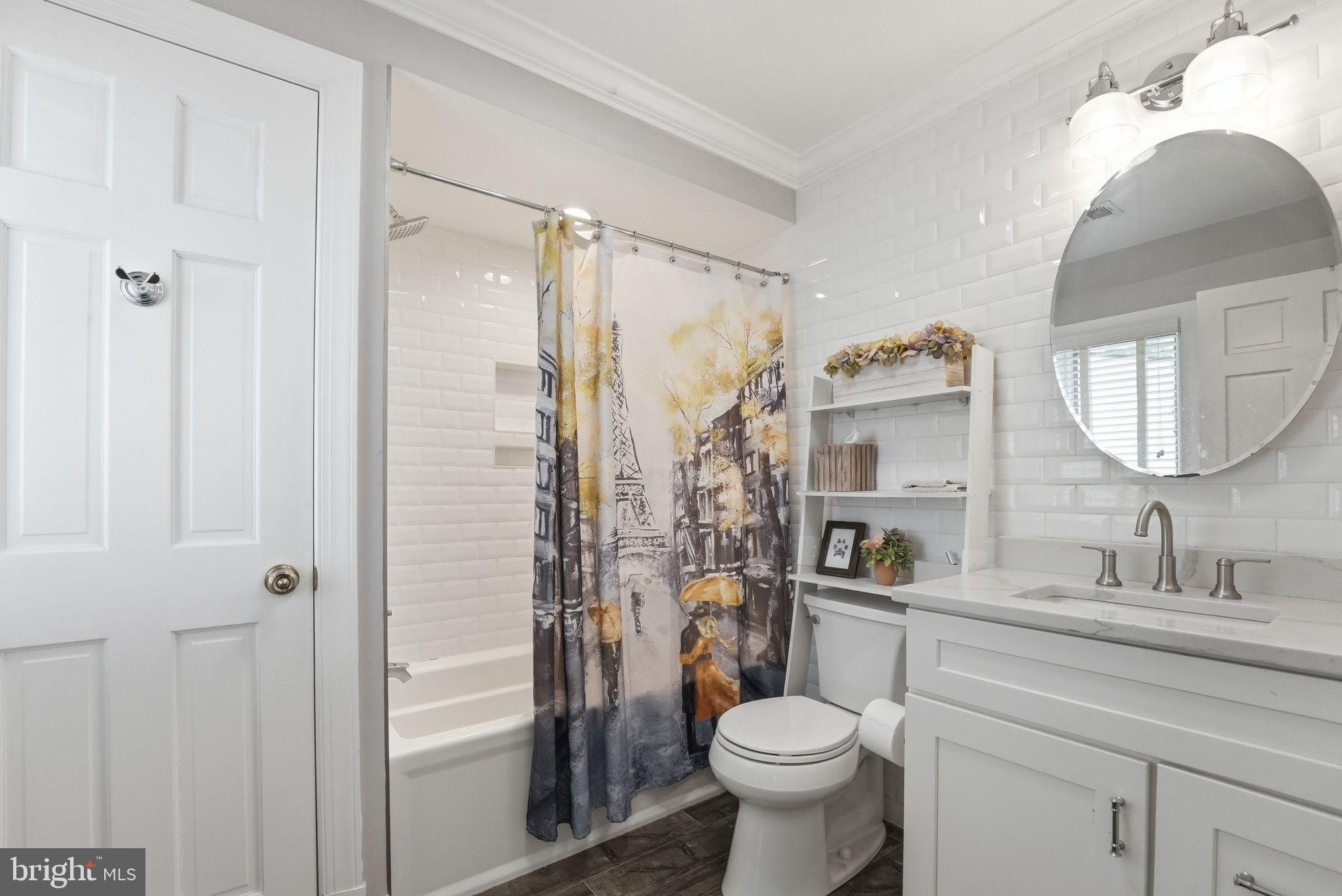 7724 Cannonball Gate Road Warrenton, VA 20186 - Photo 57 of 98 Attached Bathroom