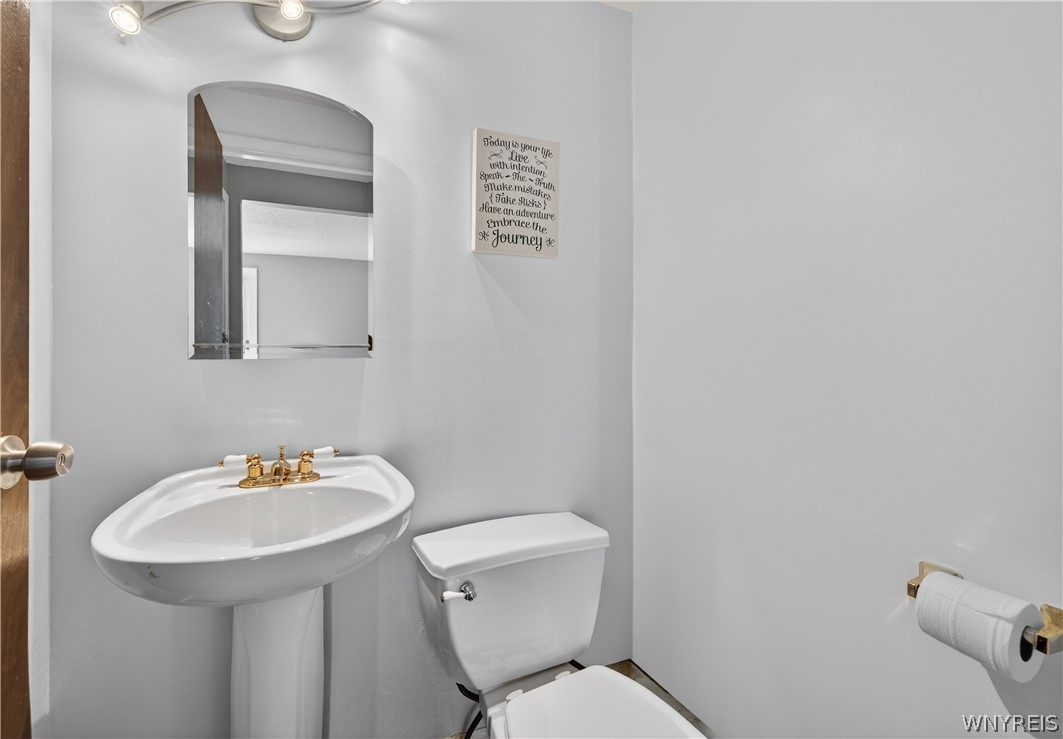 6709 Lake Shore Road Evans, NY 14047 - Photo 18 of 31