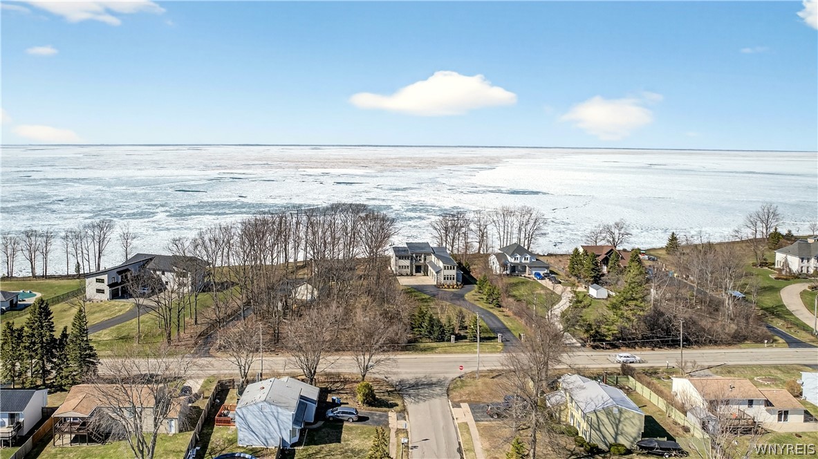 6709 Lake Shore Road Evans, NY 14047 - Photo 4 of 31