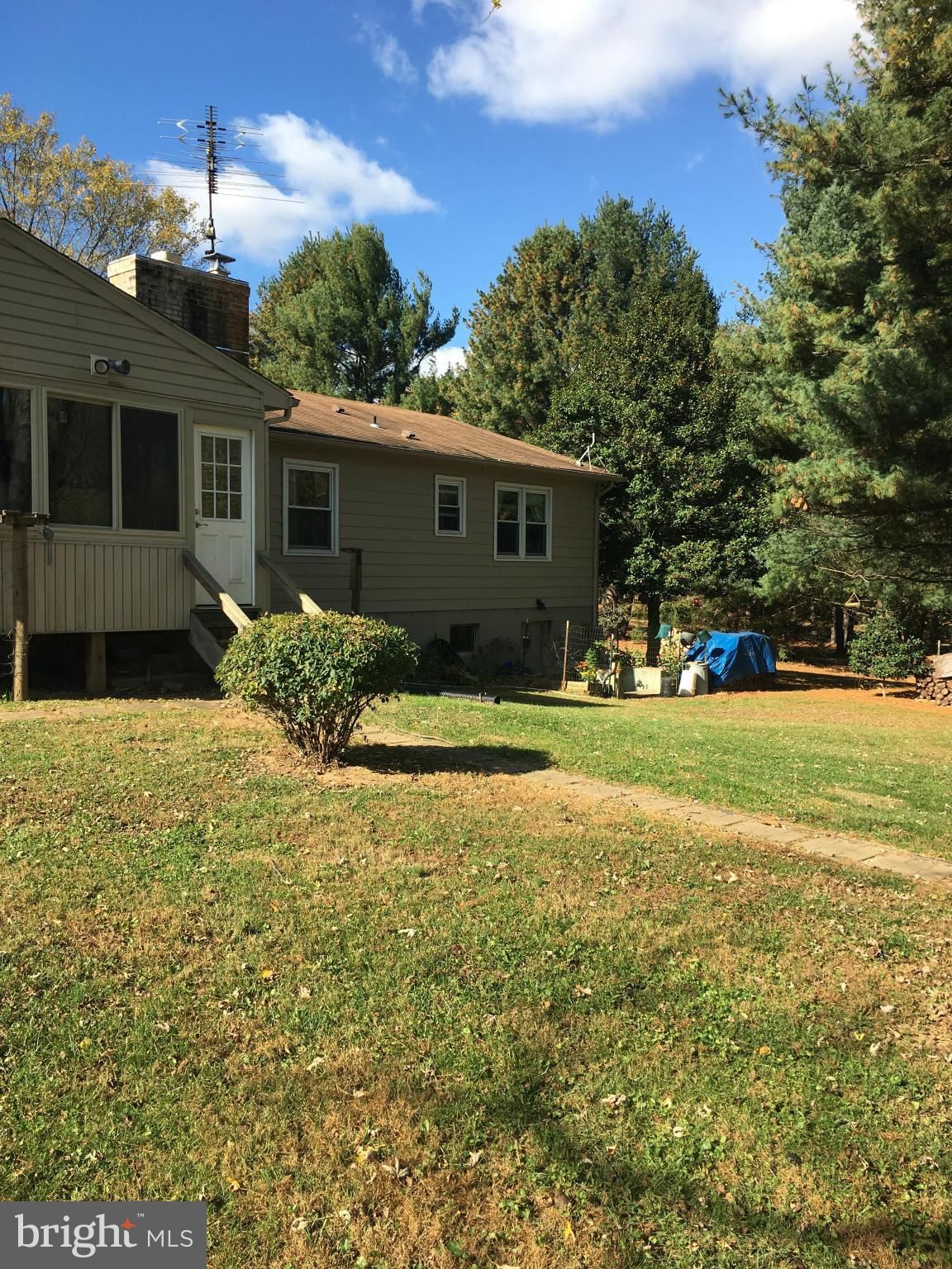 16424 Old Frederick Road Mount Airy, MD 21771 - Photo 2 of 26 Exterior (General)