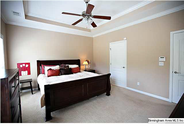 781 Valley Circle Leeds, AL 35094 - Photo 14 of 31