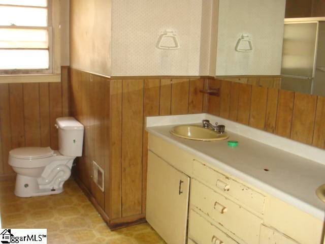3304 Old Easley Bridge Road Greenville, SC 29611 - Photo 13 of 17 Gallery Image 13