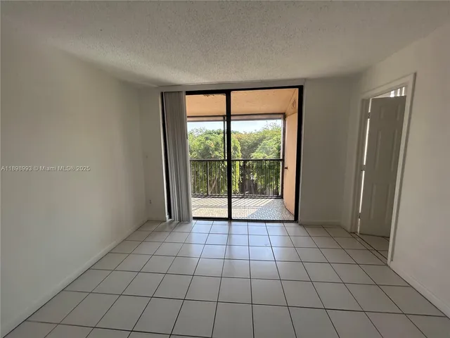 $2,000 | 14501 North Kendall Drive, Unit 408H, Miami, FL 33186