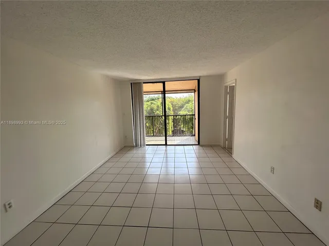 $2,000 | 14501 North Kendall Drive, Unit 408H, Miami, FL 33186