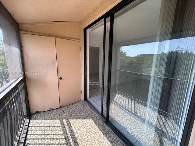 $2,000 | 14501 North Kendall Drive, Unit 408H, Miami, FL 33186