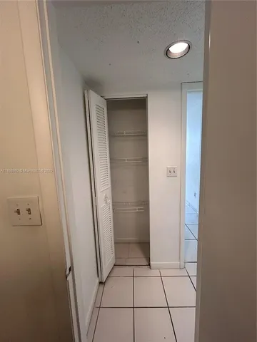 $2,000 | 14501 North Kendall Drive, Unit 408H, Miami, FL 33186